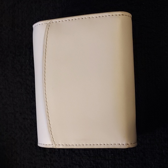 Kate Spade White Wallet Gemma Small Leather Flap Scalloped Edge - Picture 2 of 12
